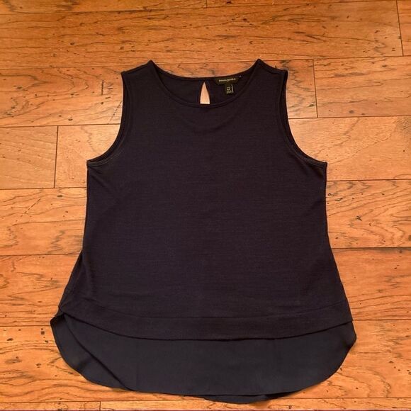Banana Republic sleeveless top, women’s size petite sm - Picture 1 of 4